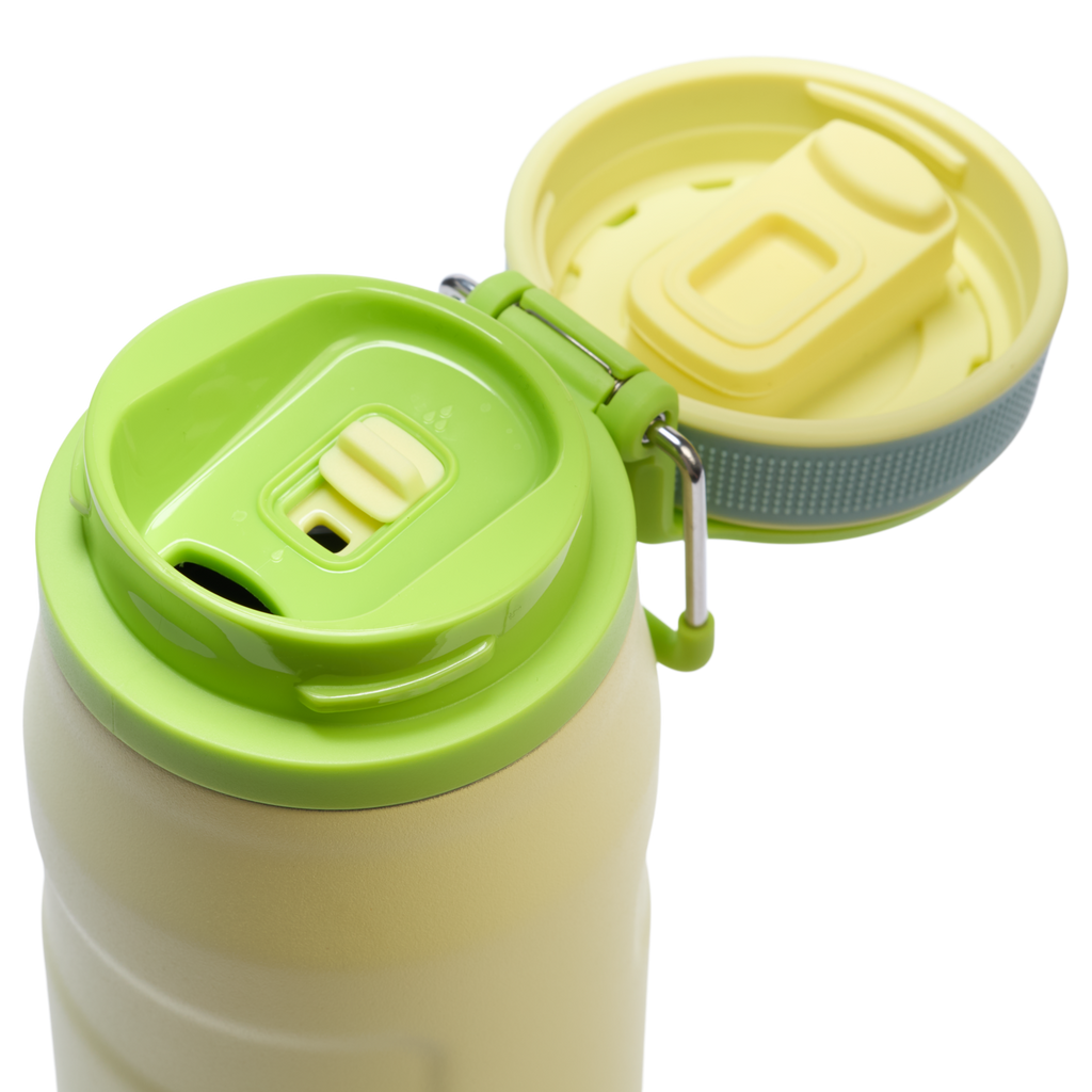 Stanley The IceFlow™ Bottle with Twist Flip Lid | 24 OZ