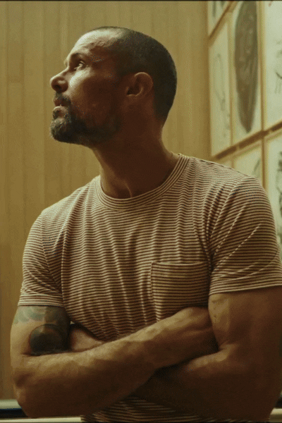 Men's Cotton V-Pocket Stripe Tee